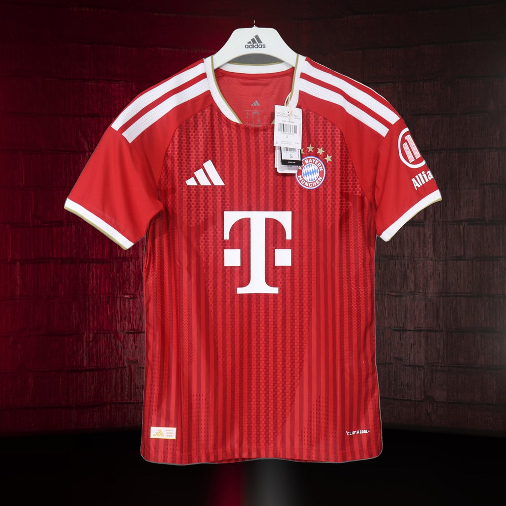 Bayern 26 – 27 Jersey Local Authentic Rojo – Dorsal Incluido