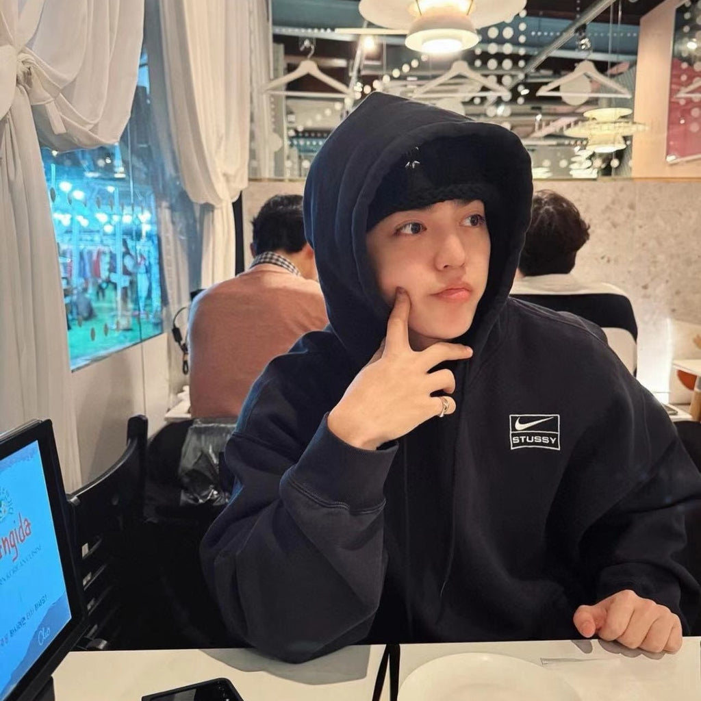 Nike Hoodie Stussy logo 2025 Negro