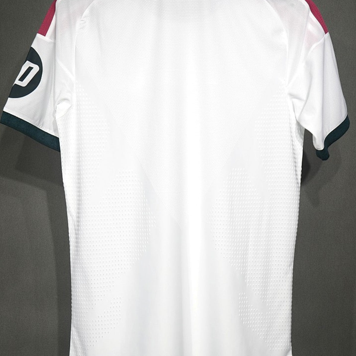 Real Madrid 26 – 27 Jersey Local Authentic Blanco – Dorsal Incluido