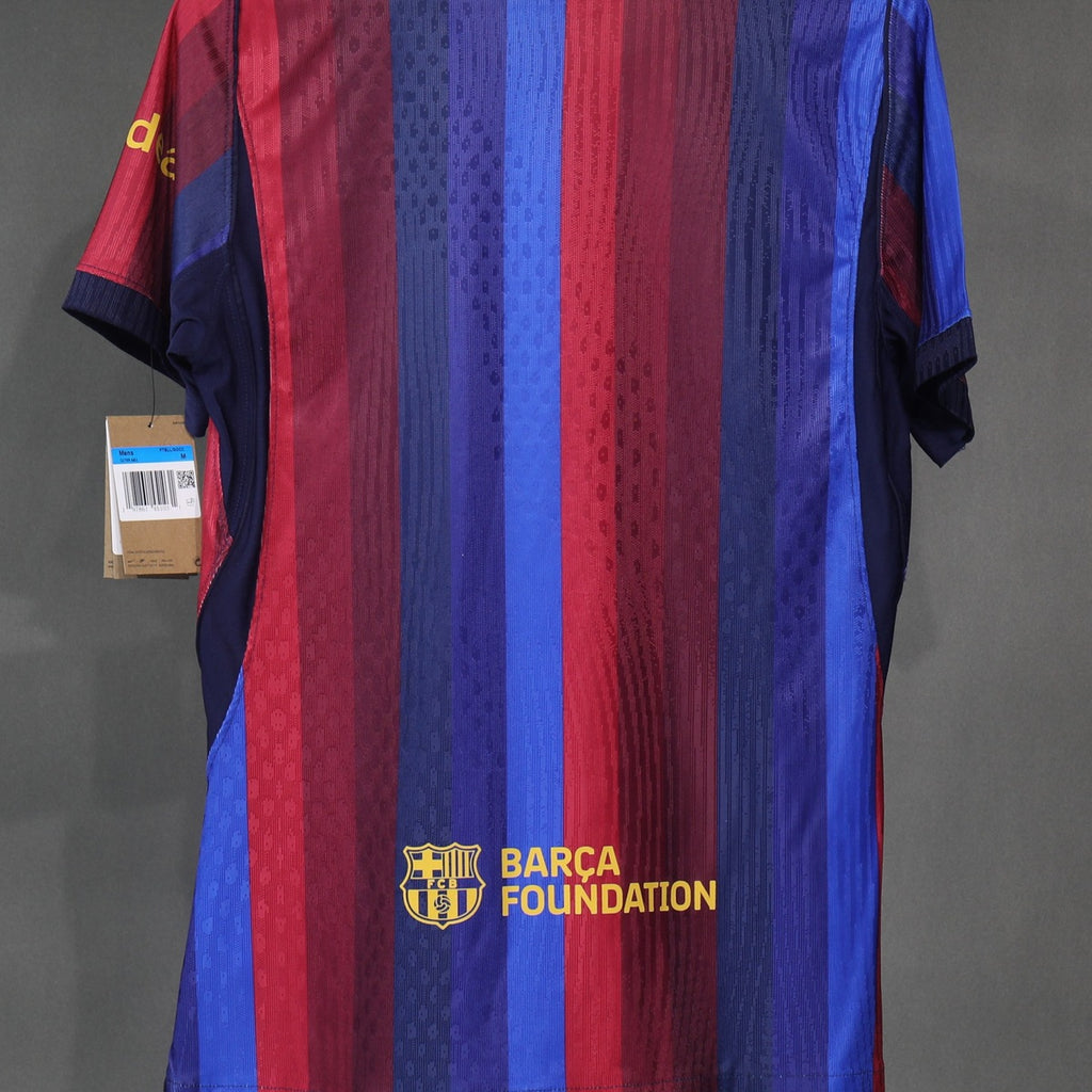 Barcelona 26 – 27 Jersey Local Authentic Rojo – Dorsal Incluido