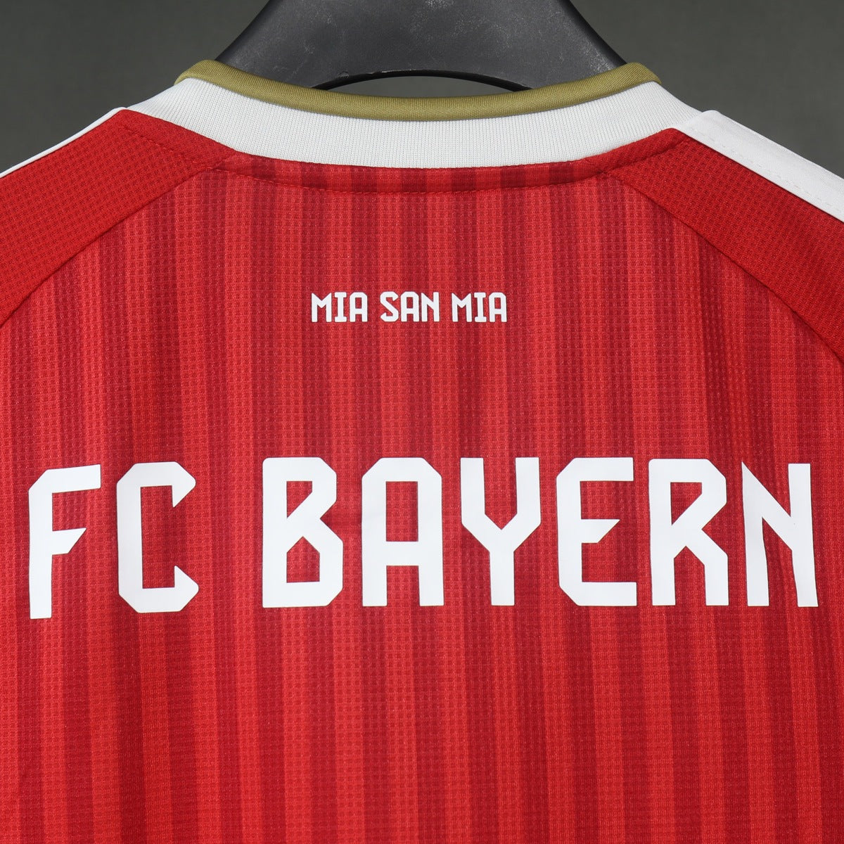 Bayern Múnich 26 – 27 Jersey Local Authentic Aficionado – Dorsal Incluido
