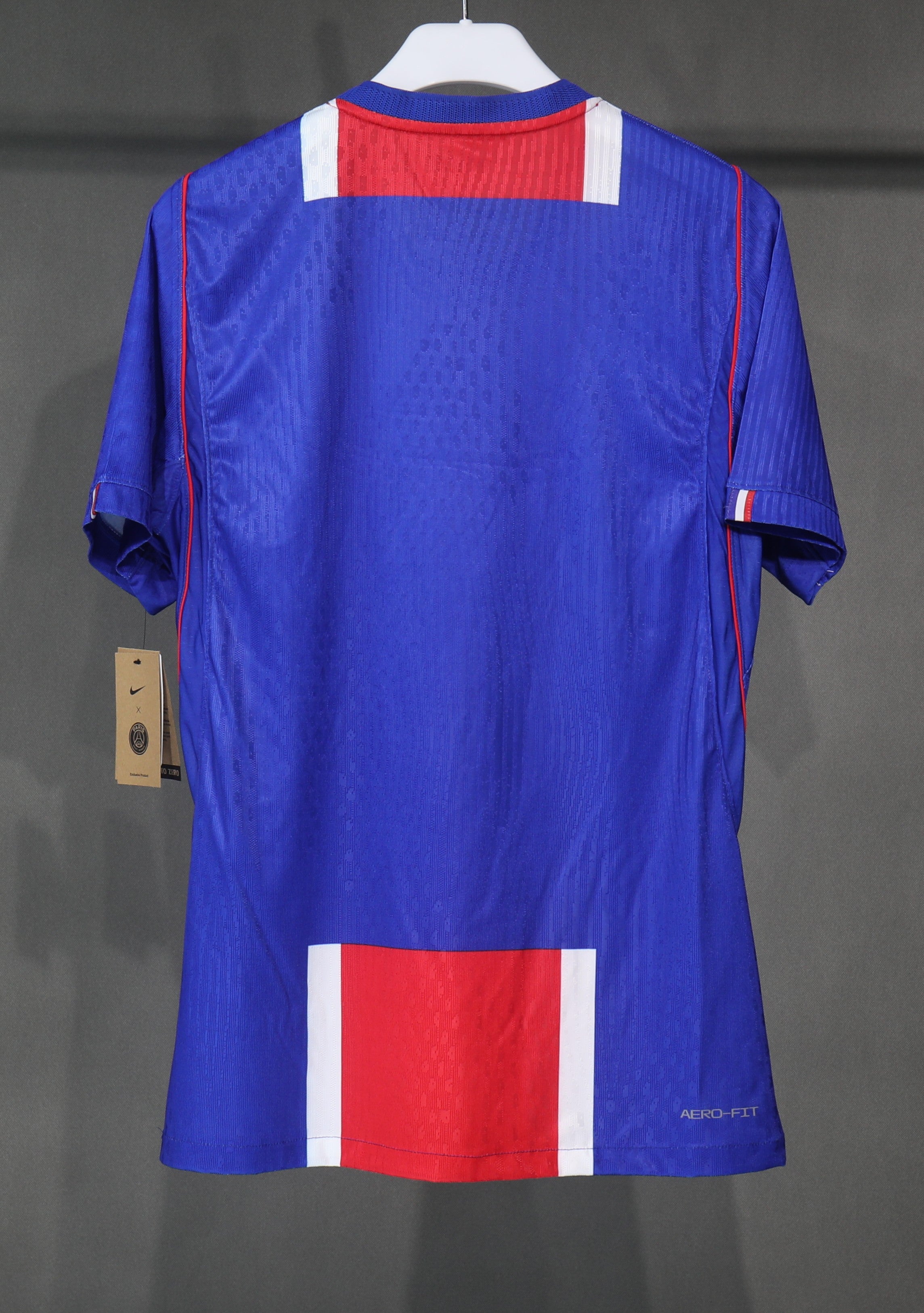 París 26 – 27 Jersey Local Authentic Azul – Dorsal Incluido