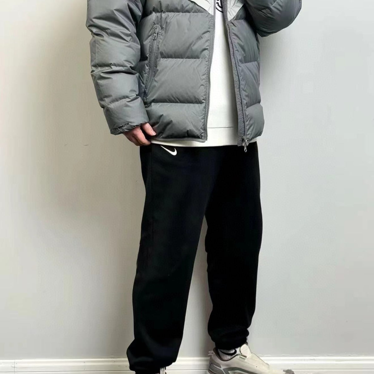 Nike Chaqueta Windrunner 2025 Gris
