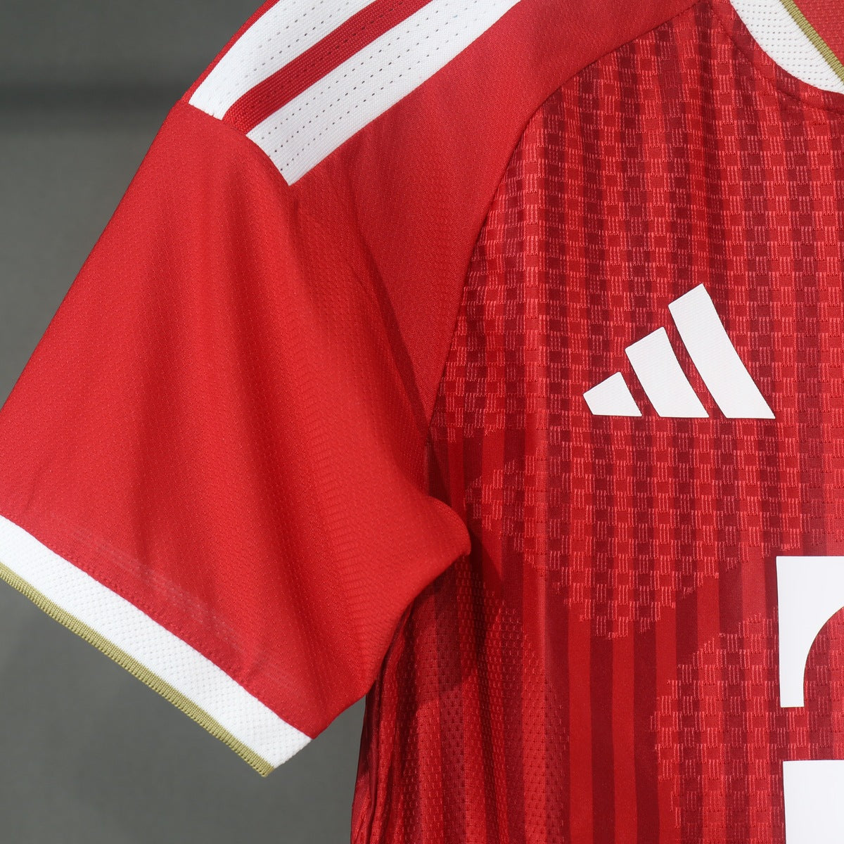 Bayern 26 – 27 Jersey Local Authentic Rojo – Dorsal Incluido