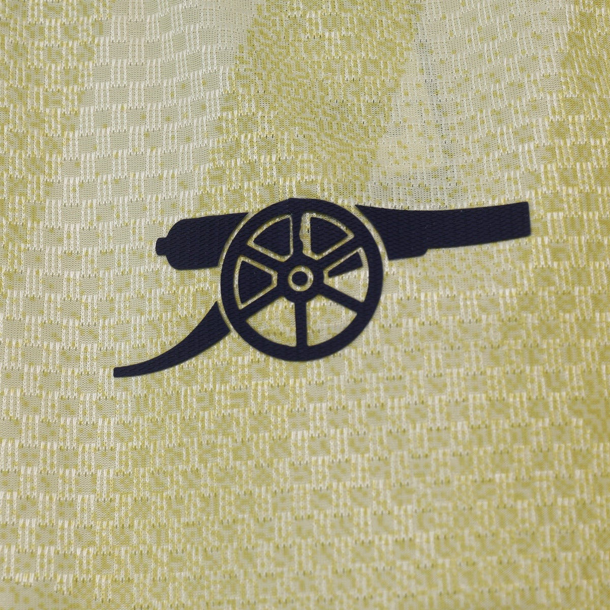 Arsenal 26 – 27 Jersey Visitante Authentic Amarillo – Dorsal Incluido