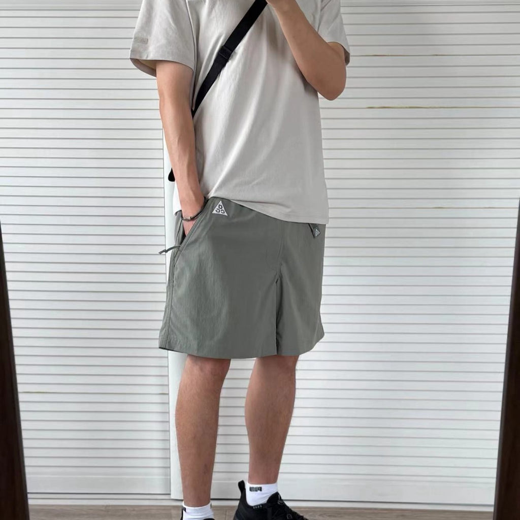 Adidas Short Nike ACG 2026 Verde