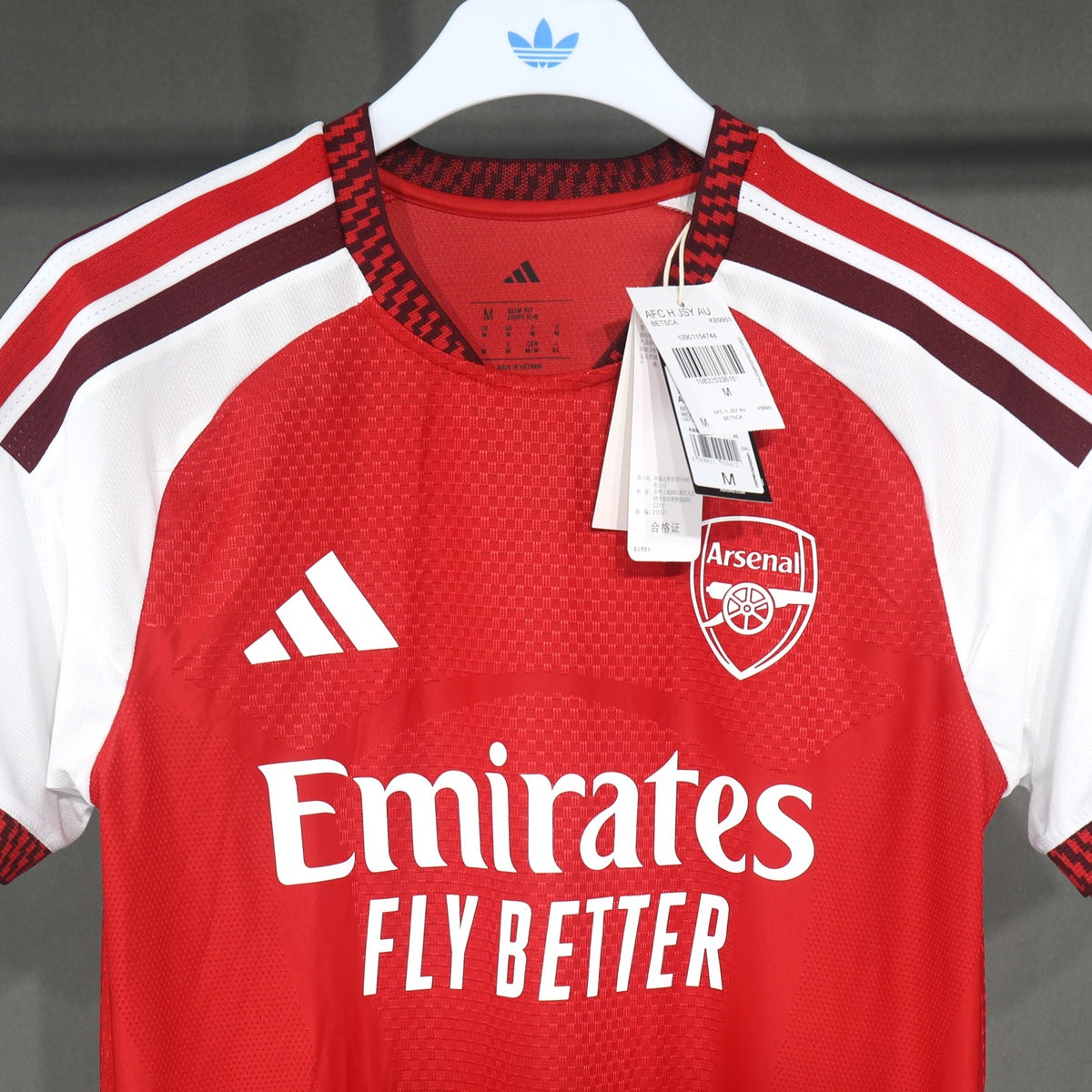 Arsenal 2026 – 27 Jersey Local Authentic Rojo – Dorsal Incluido