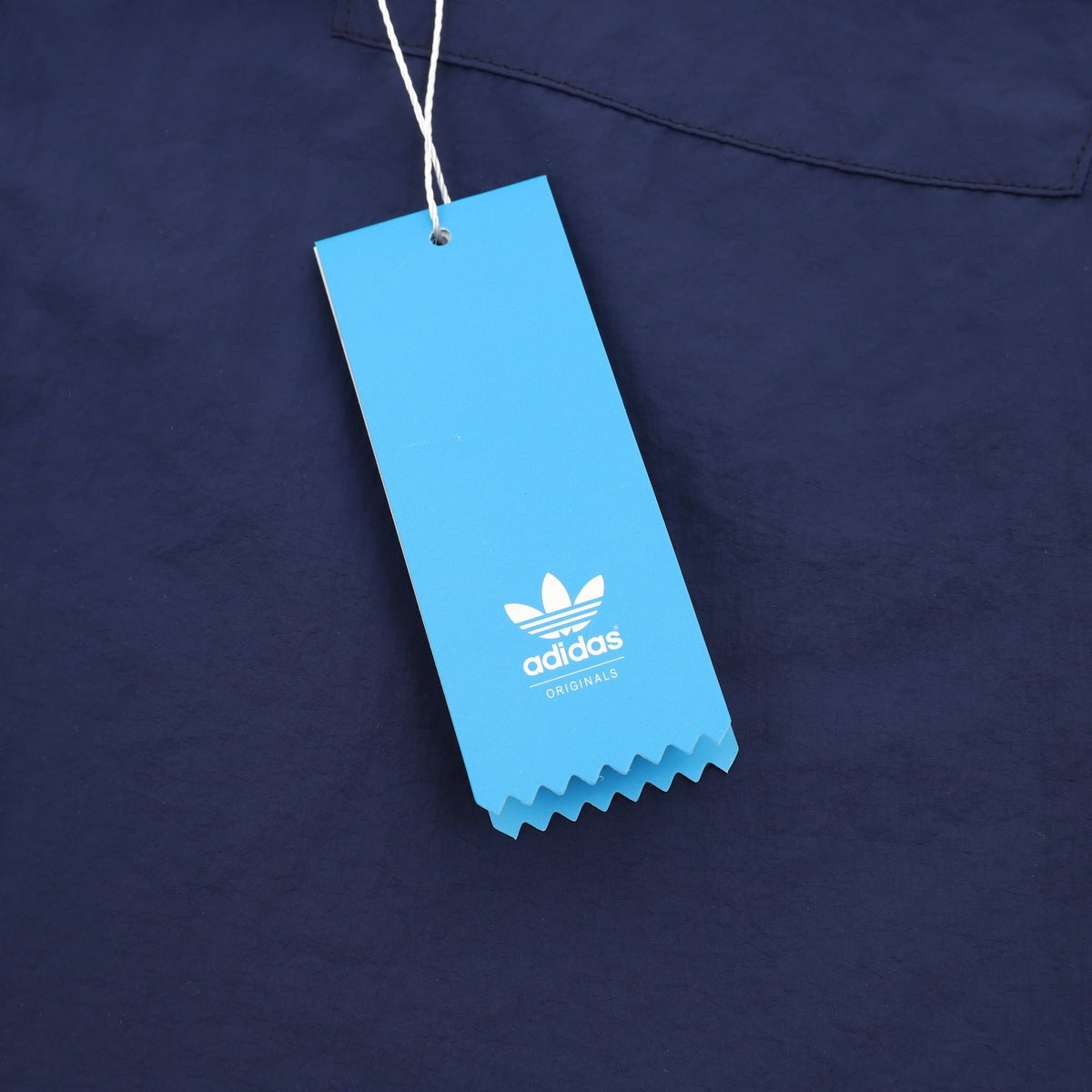 Adidas Originals Short Shortos ADICOLOR 2026