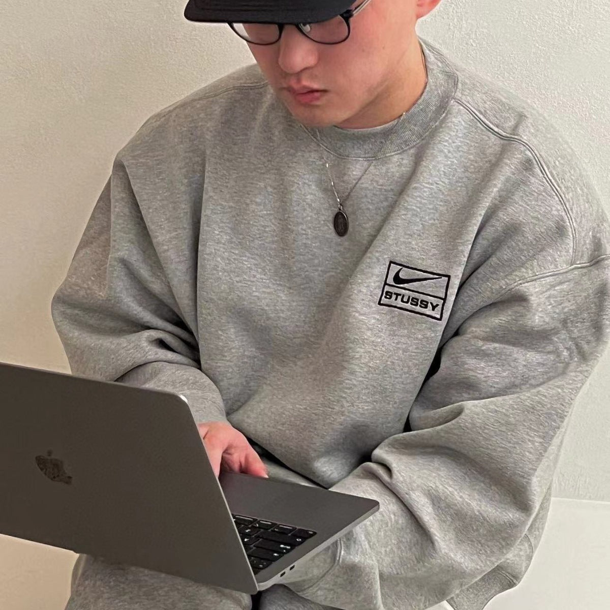 Nike Stussy Hoodie con Capucha 2023 Gris