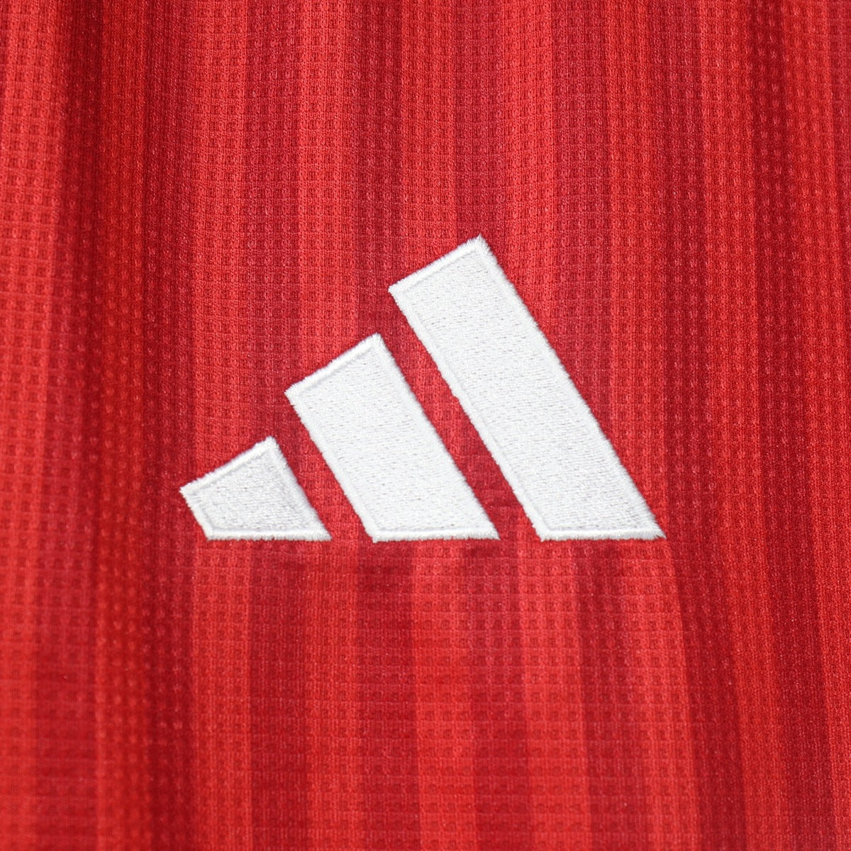 Bayern Múnich 26 – 27 Jersey Local Authentic Aficionado – Dorsal Incluido
