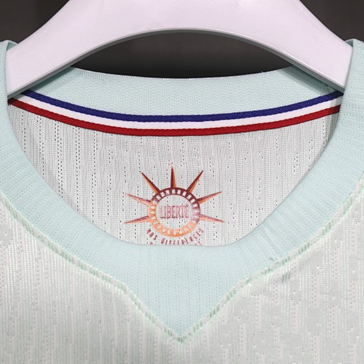 Francia (Mundial 2026) – Jersey Visitante Authentic – Dorsal Incluido