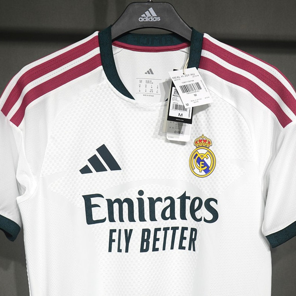Real Madrid 26 – 27 Jersey Local Authentic Blanco – Dorsal Incluido