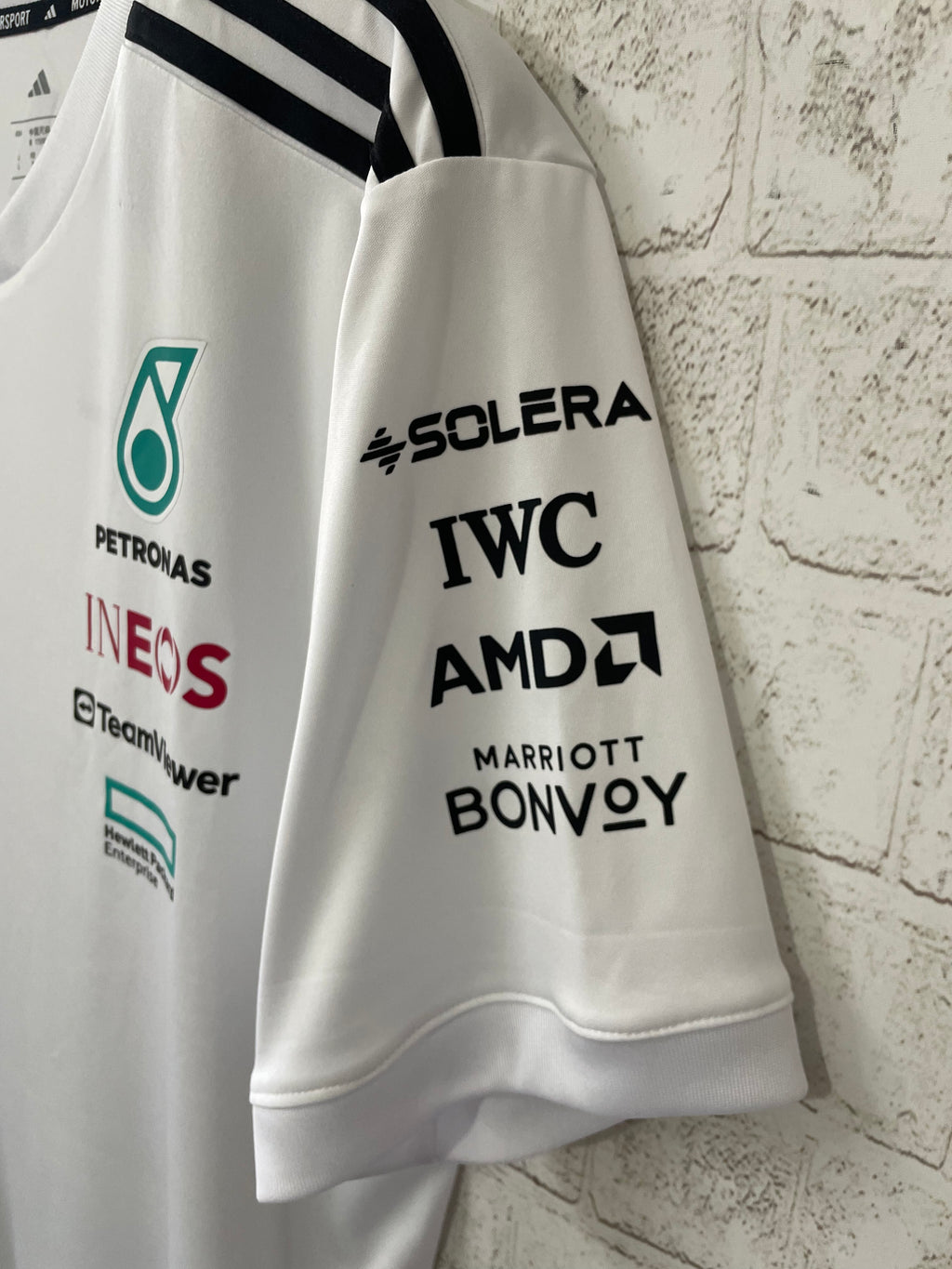 Jersey Blanco Authentic de Piloto del Equipo de F1 Mercedes-AMG Petronas 2025
