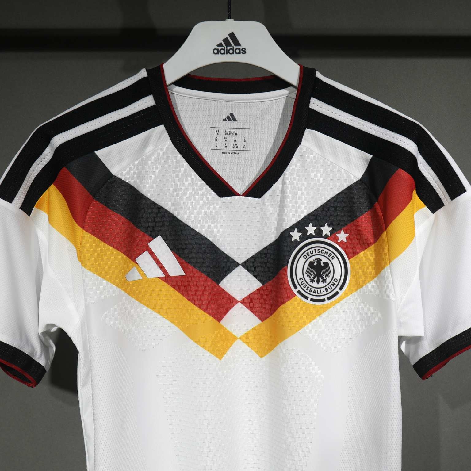 Alemania Local - Copa del Mundo 2026 Jersey Authentic