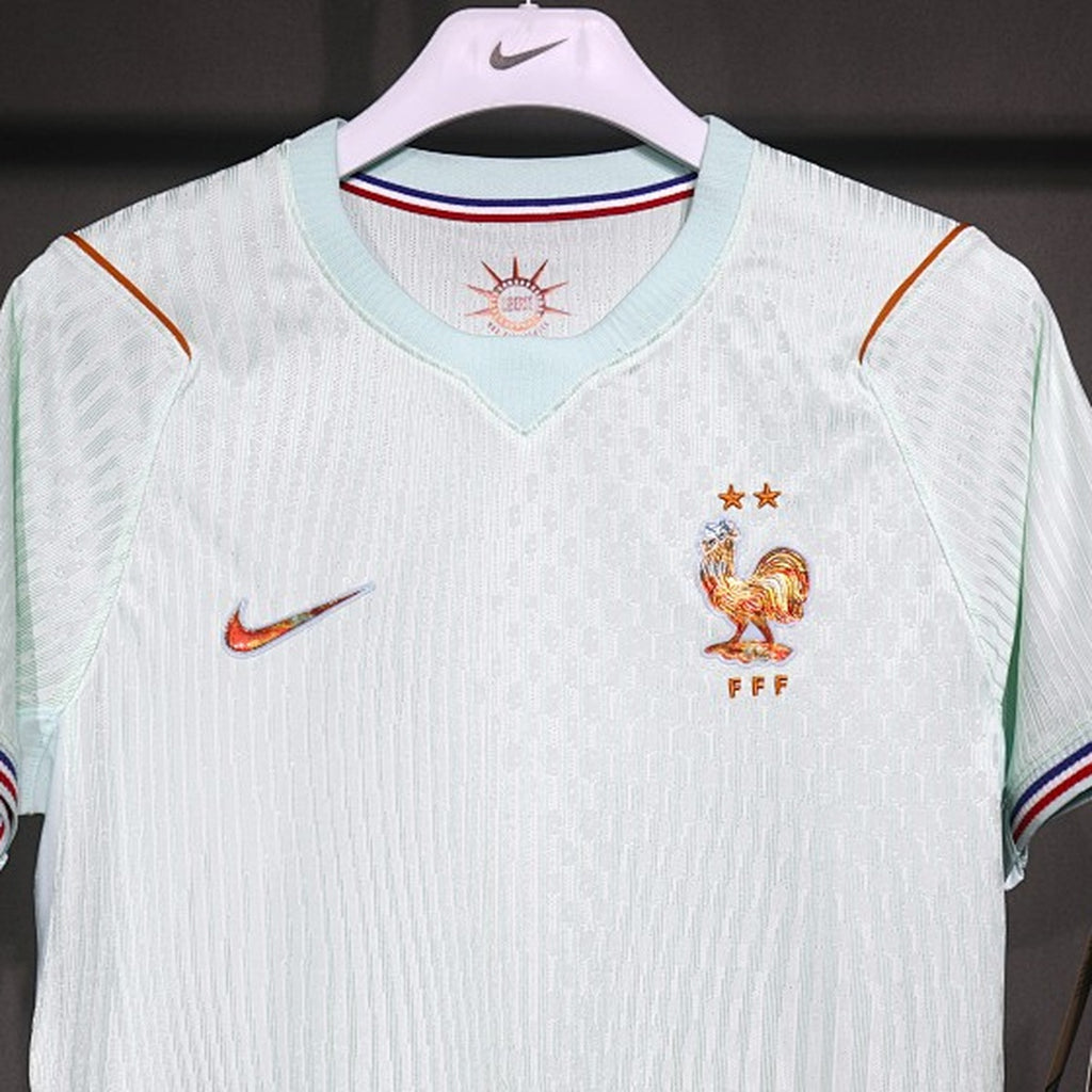Francia (Mundial 2026) – Jersey Visitante Authentic – Dorsal Incluido