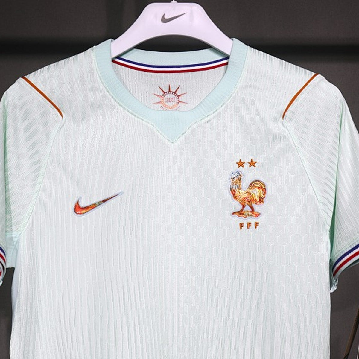 Francia (Mundial 2026) – Jersey Visitante Authentic – Dorsal Incluido
