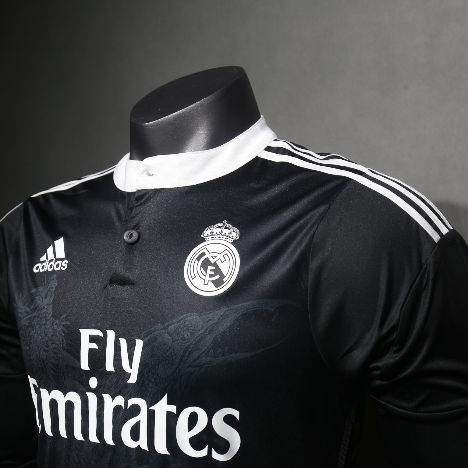 Real Madrid 2014/15 – Jersey Third Authentic Retro / Dorsal Incluido