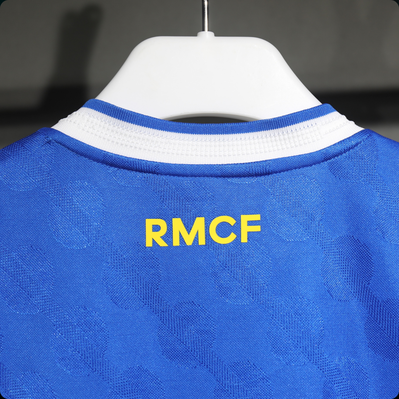 Real Madrid 2025/26 – Jersey Terecero Authentic / Dorsal Incluido