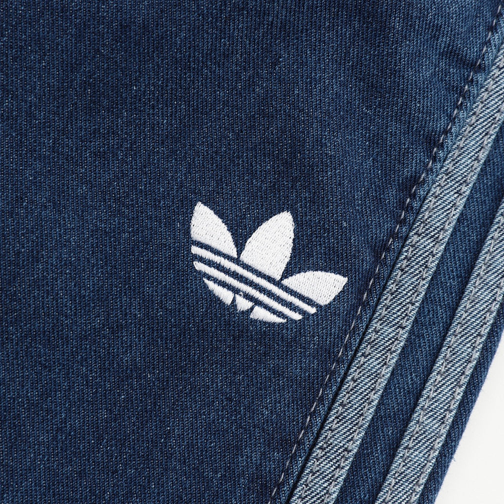 ADIDAS ORIGINALS Pantalon de Mezclilla 2026