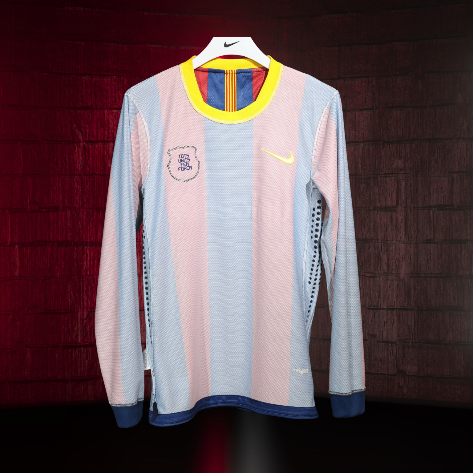 FC Barcelona 2010/11 – Jersey Local Authentic Retro Manga Larga / Dorsal Incluido