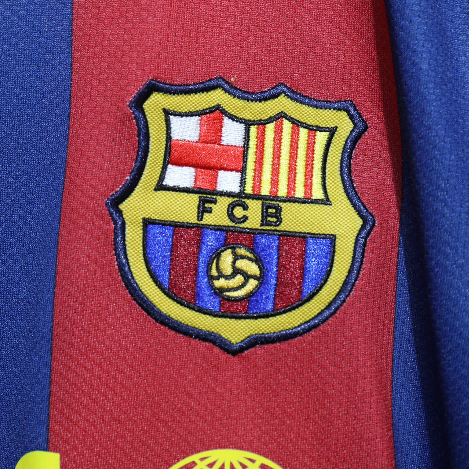 FC Barcelona 2010/11 – Jersey Local Authentic Retro Manga Larga / Dorsal Incluido