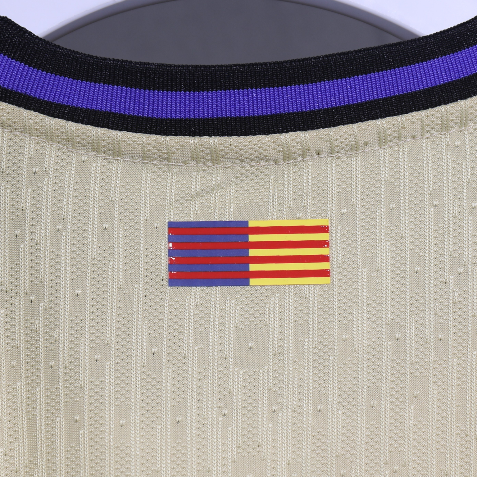 FC Barcelona 2025/26 – Jersey Visitante Authentic / Dorsal Incluido