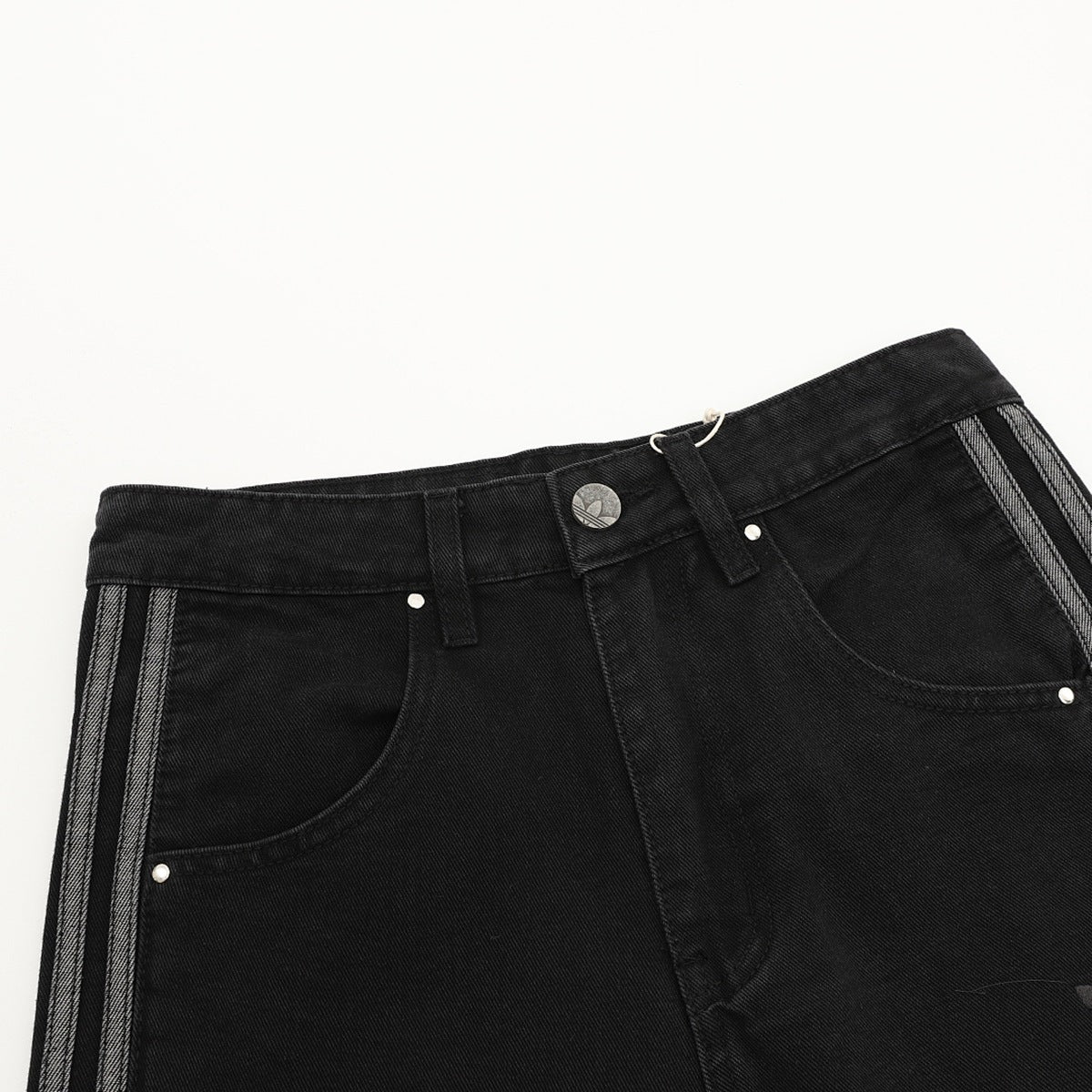ADIDAS ORIGINALS Pantalon de Mezclilla Negro 2026