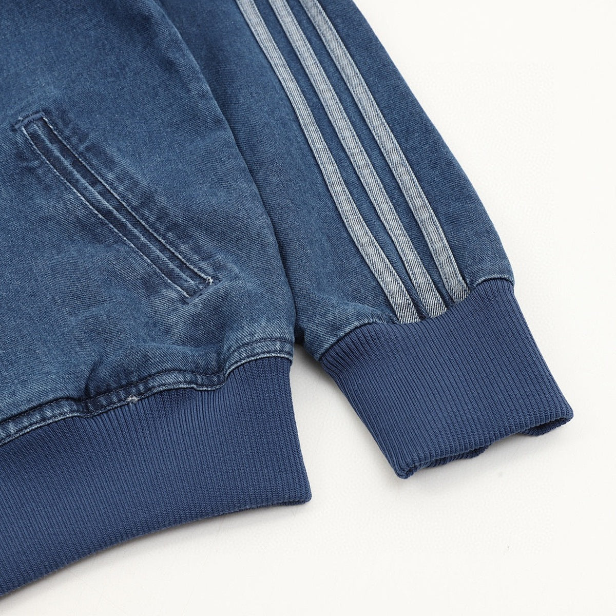 Adidas Originals Chaqueta de mezclilla negra 2025