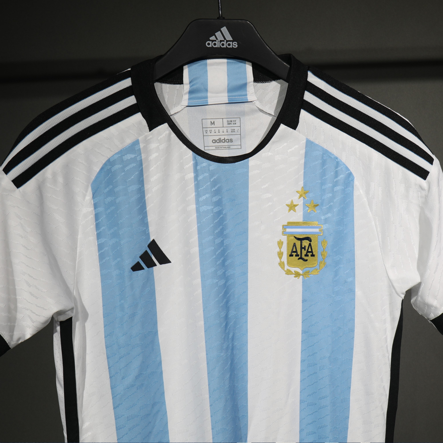 Argentina 2022 – Jersey Local Authentic Retro / Dorsal Incluido