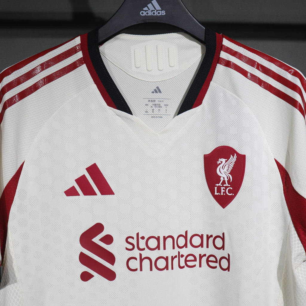 Liverpool 2025/26 – Jersey Visitante Authentic / Dorsal Incluido