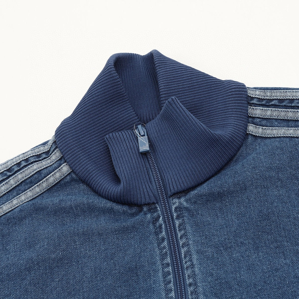 Adidas Originals Chaqueta de mezclilla negra 2025
