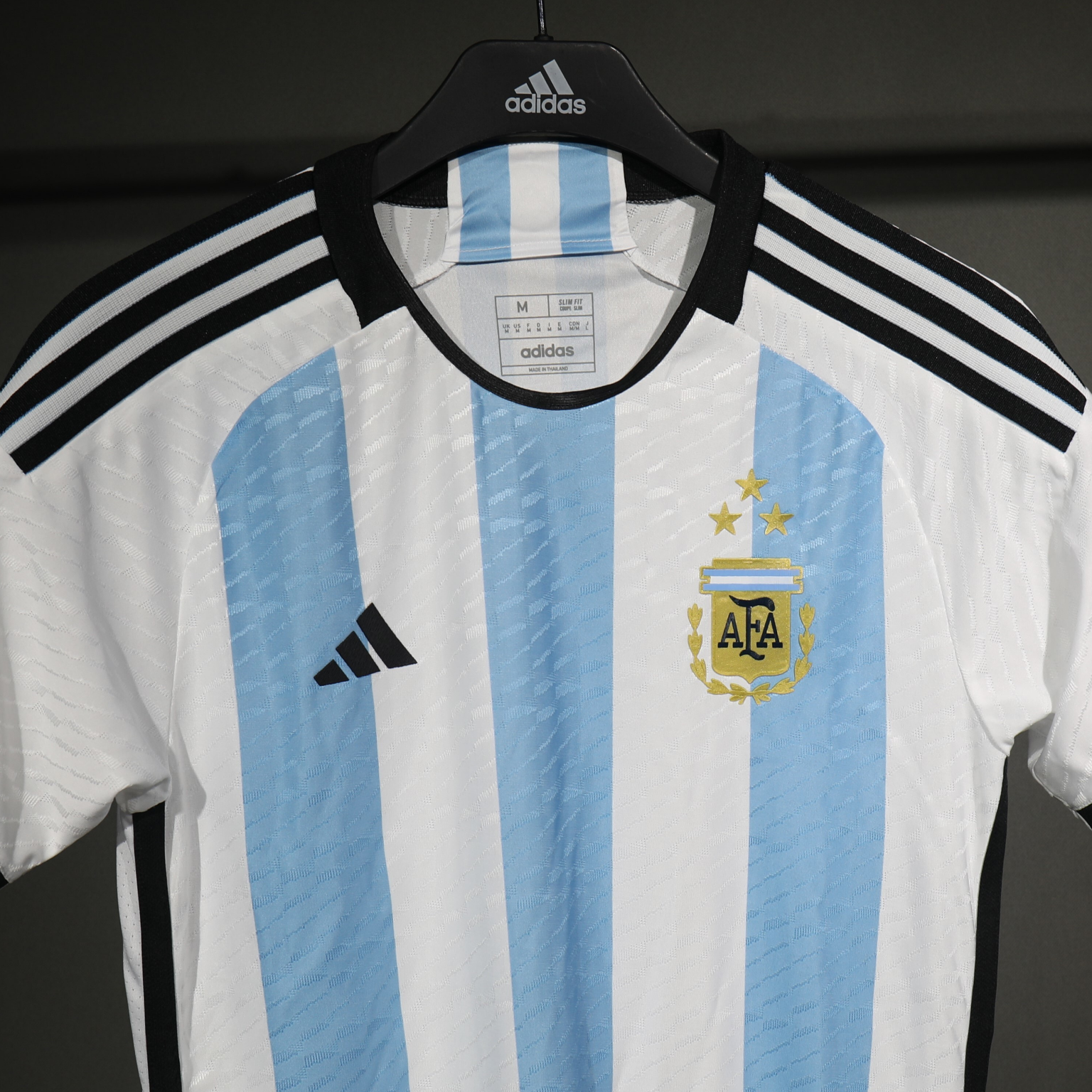 Argentina 2022 – Jersey Local Authentic Retro / Dorsal Incluido