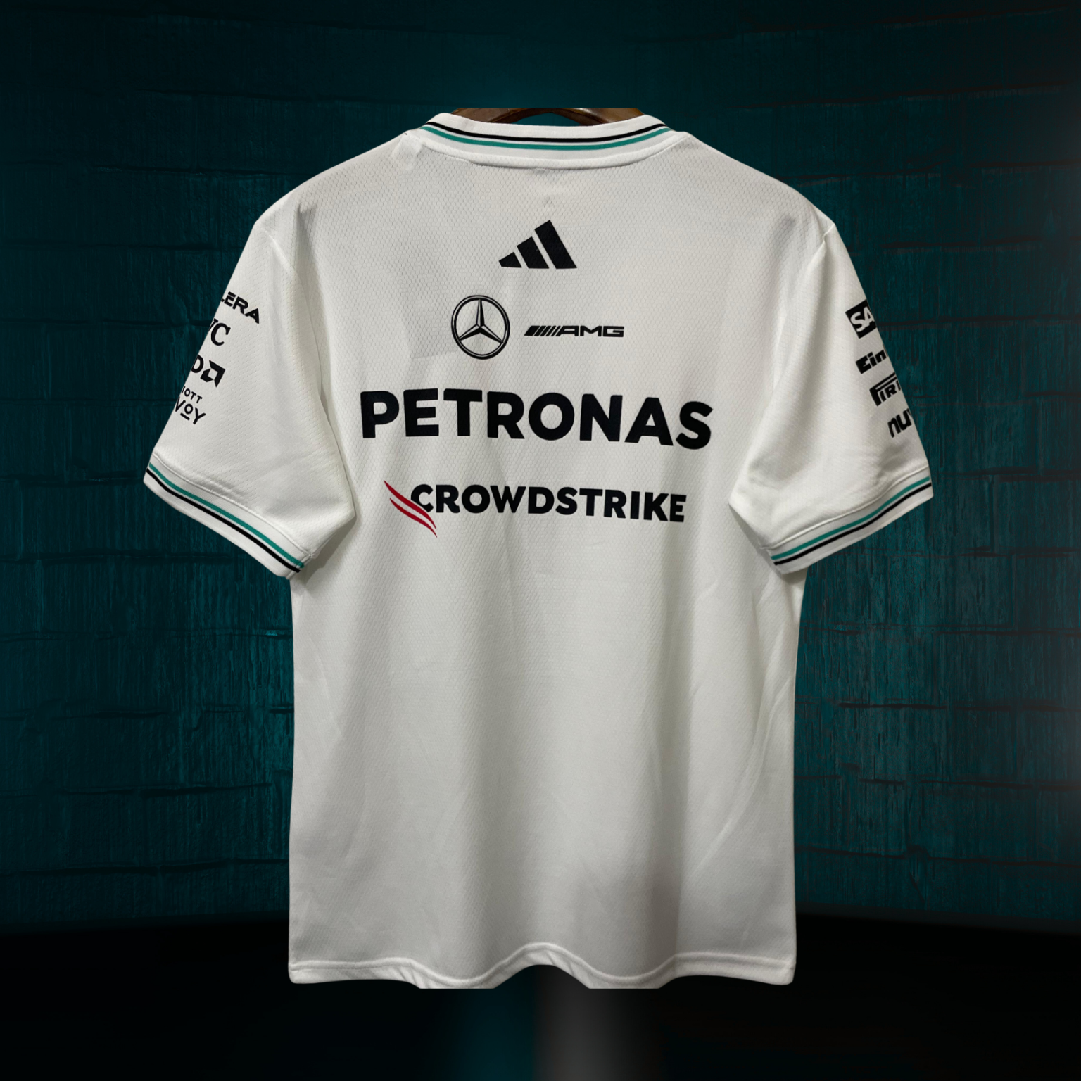 Jersey Blanco Authentic de Piloto del Equipo de F1 Mercedes-AMG Petronas 2025