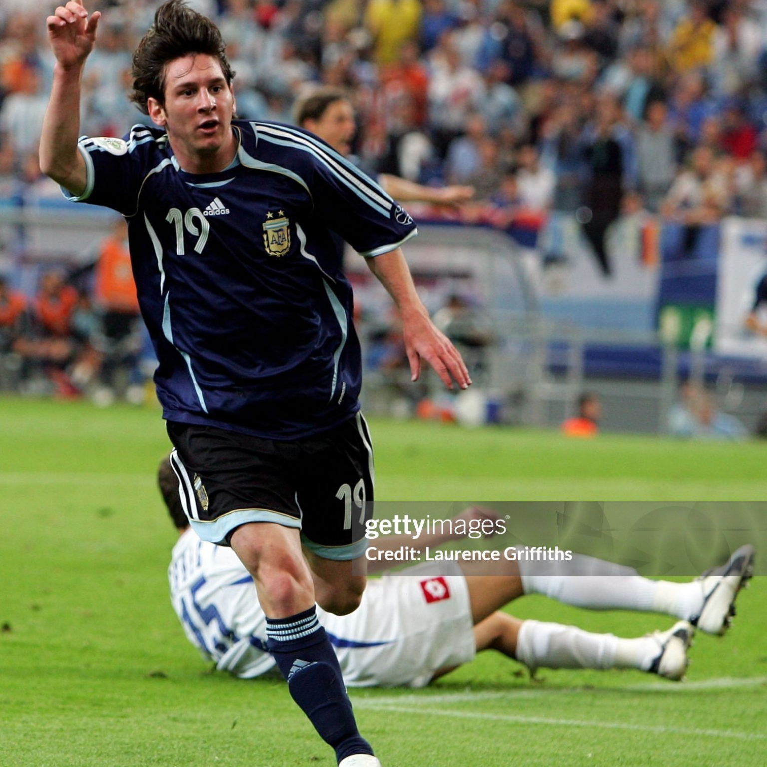 Argentina 2006 – Jersey Visitante Authentic Retro / Dorsal Incluido