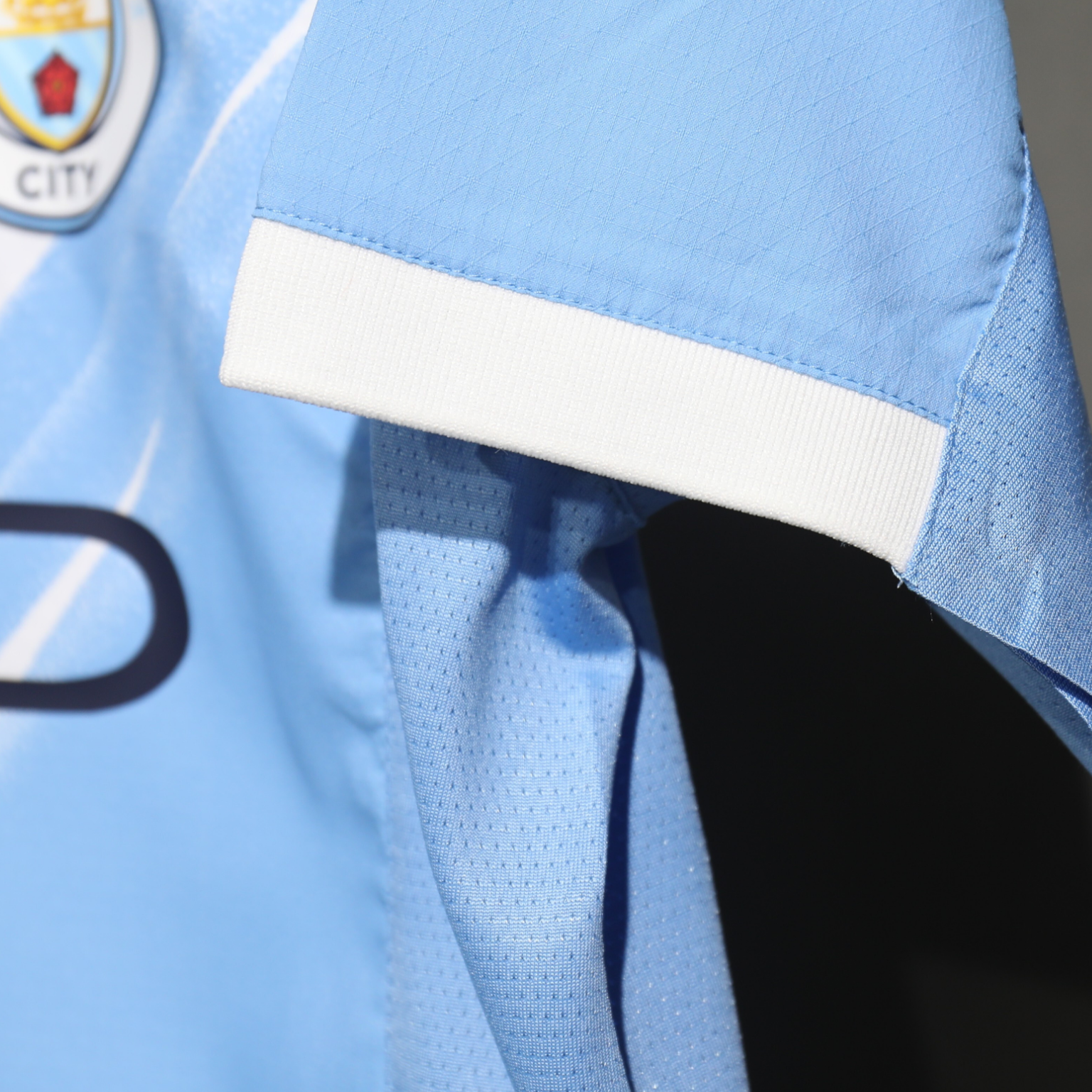 Manchester City 2025/26 – Jersey Local Authentic  / Dorsal Incluido