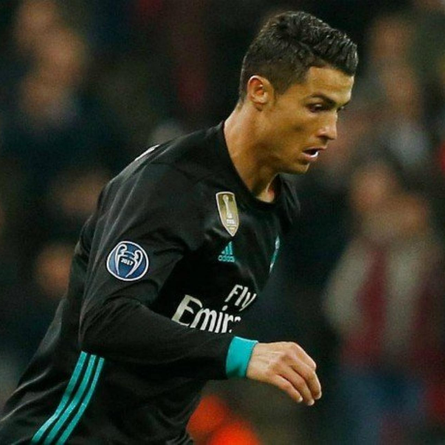 Real Madrid 2017/18 – Jersey Visitante Authentic Retro Manga Larga / Dorsal Incluido