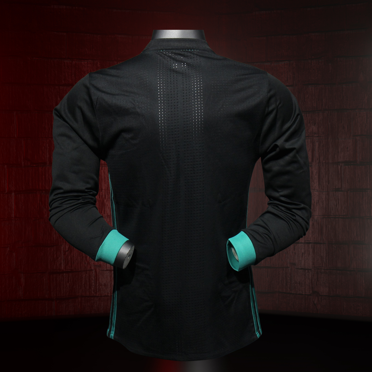 Real Madrid 2017/18 – Jersey Visitante Authentic Retro Manga Larga / Dorsal Incluido