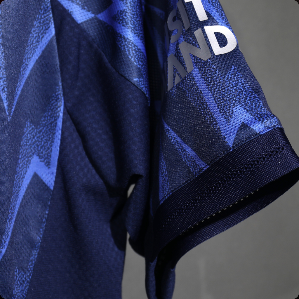 Arsenal 2025/26 – Jersey Visitante Authentic / Dorsal Incluido