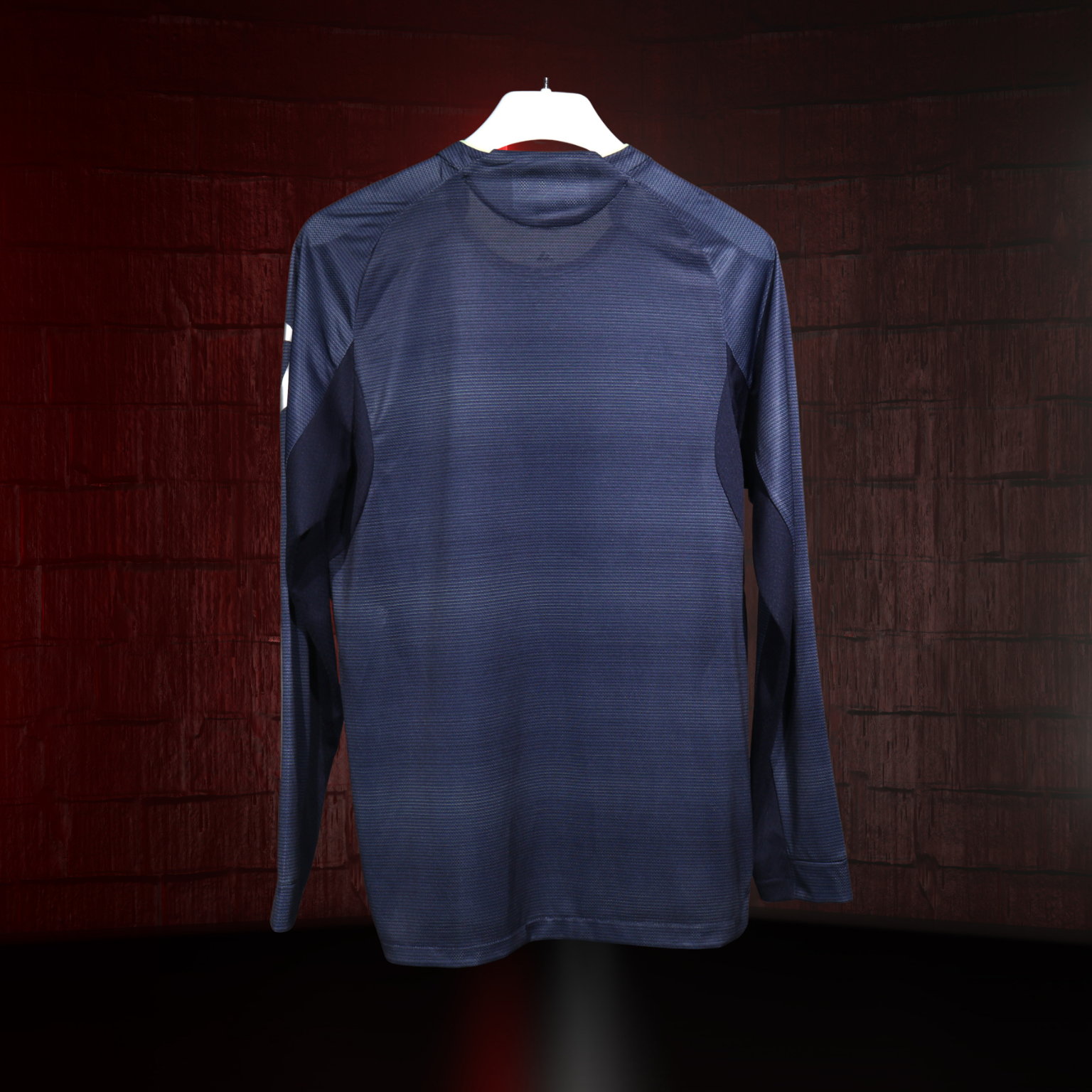 Real Madrid 2025/26 – Jersey Authentic Visitante de Manga Larga