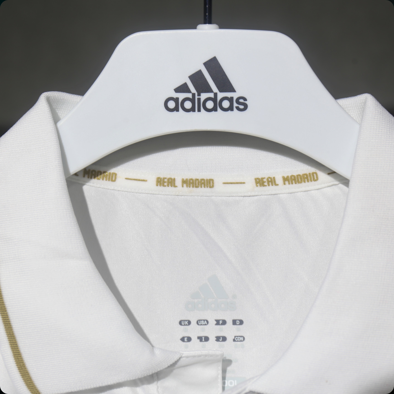 Real Madrid 2011/12 – Jersey Local Authentic Retro / Dorsal Incluido