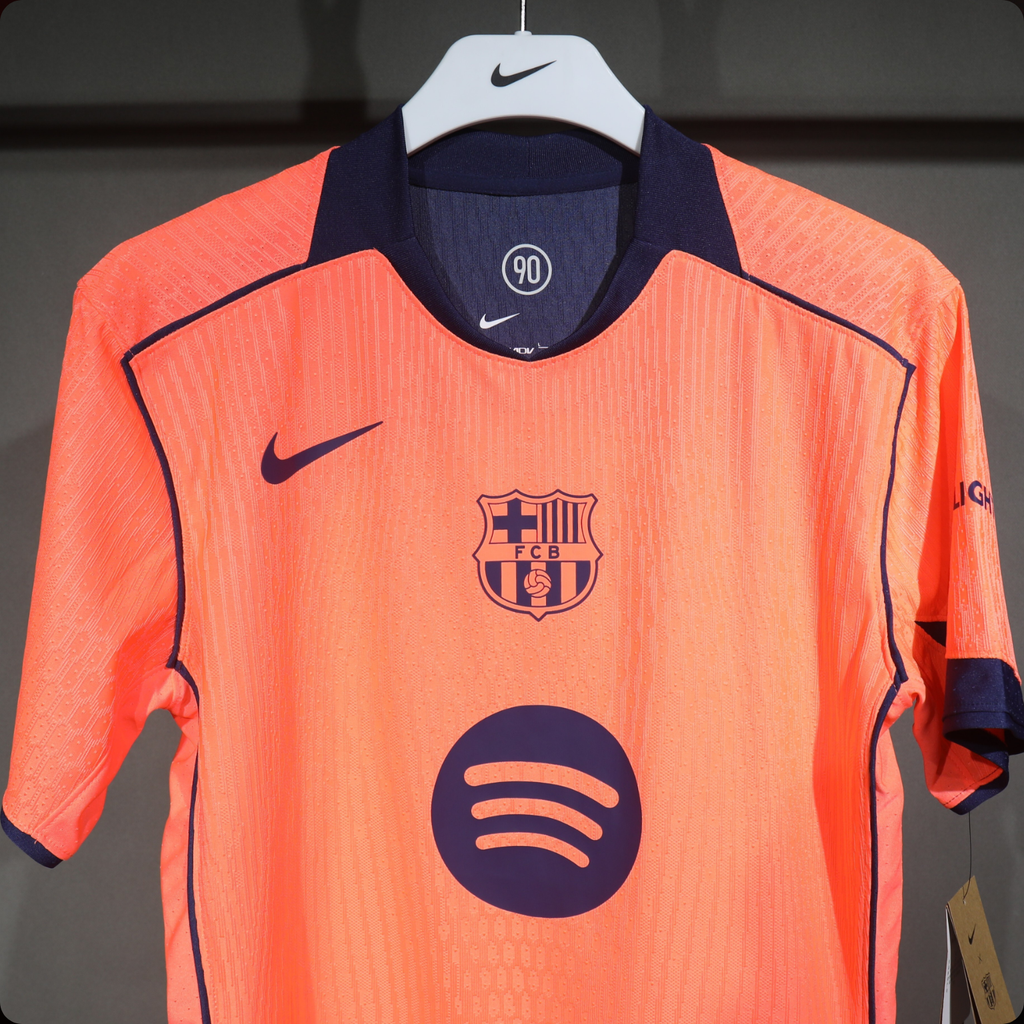 FC Barcelona 2025/26 – Jersey Tercera Authentic / Dorsal Incluido