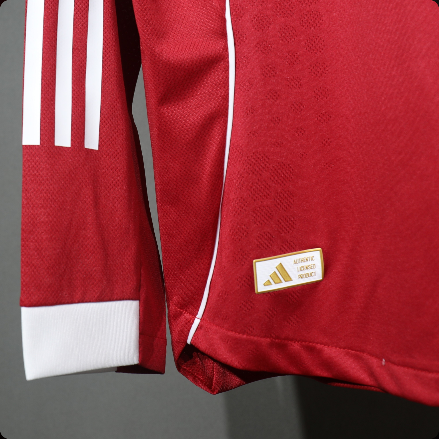 Liverpool 2025/26 – Jersey Local Autentic Manga Larga / Dorsal Incluido