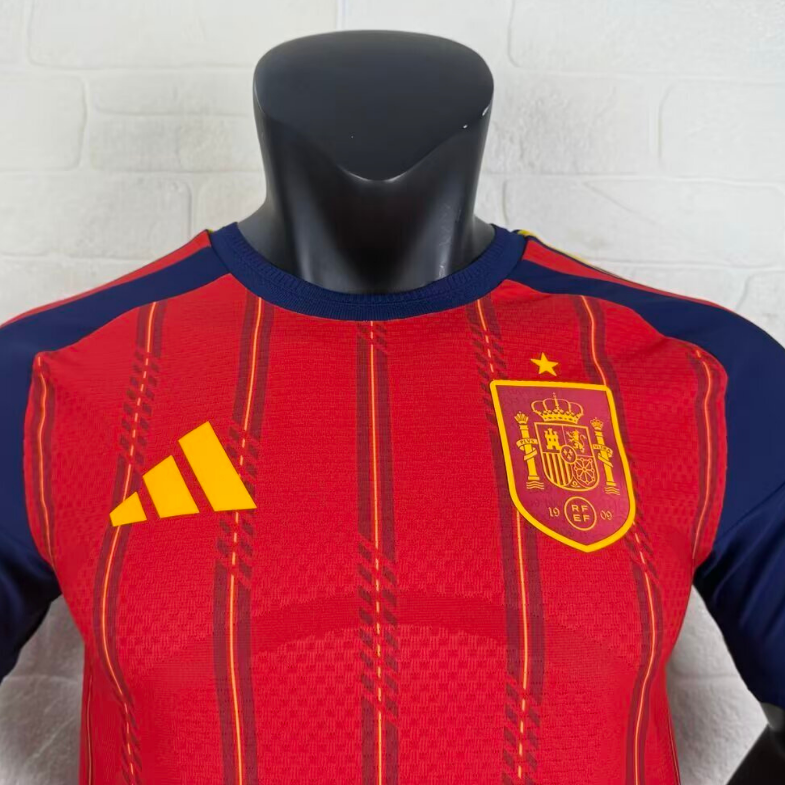 España Local - Copa del Mundo 2026 Jersey Jugador