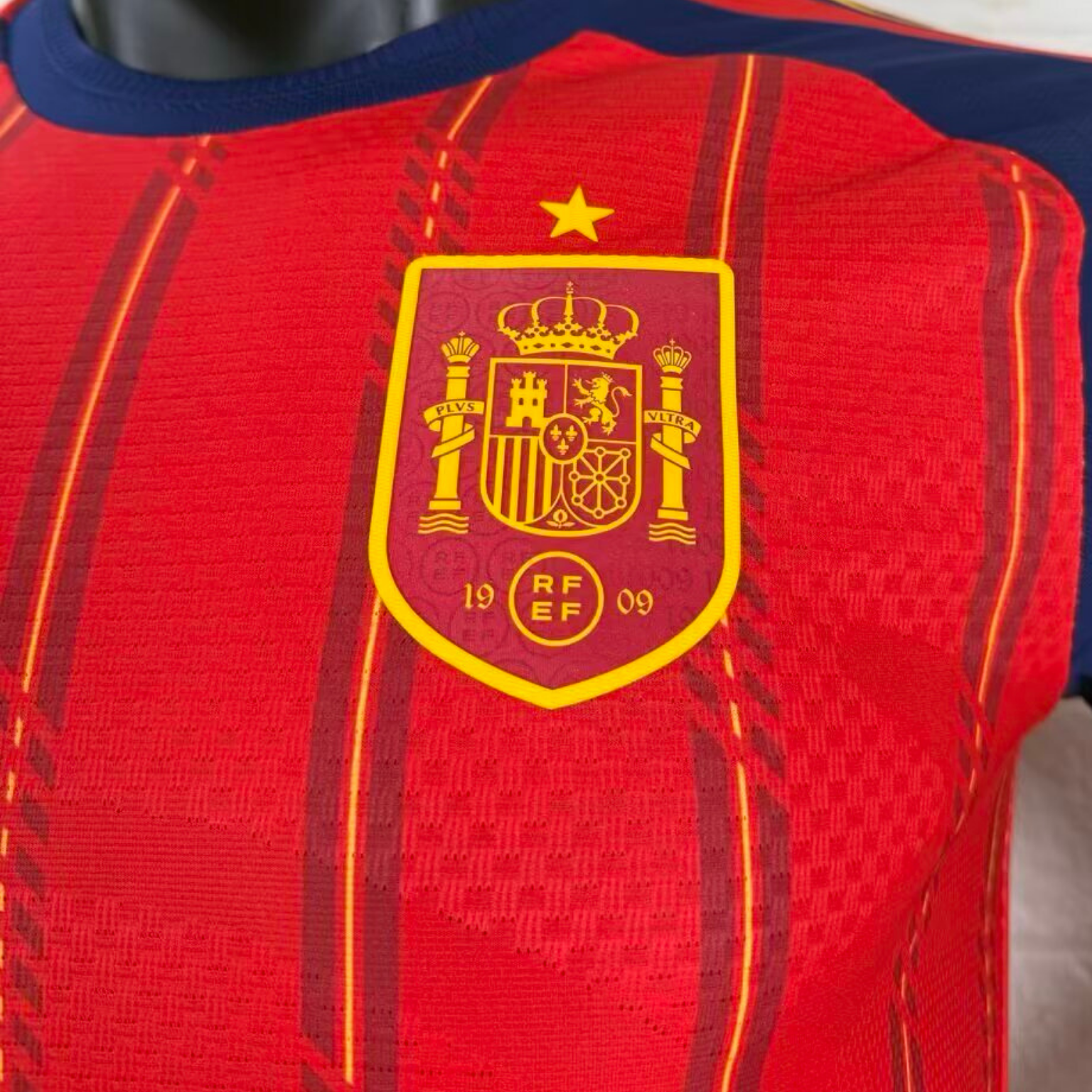España Local - Copa del Mundo 2026 Jersey Jugador
