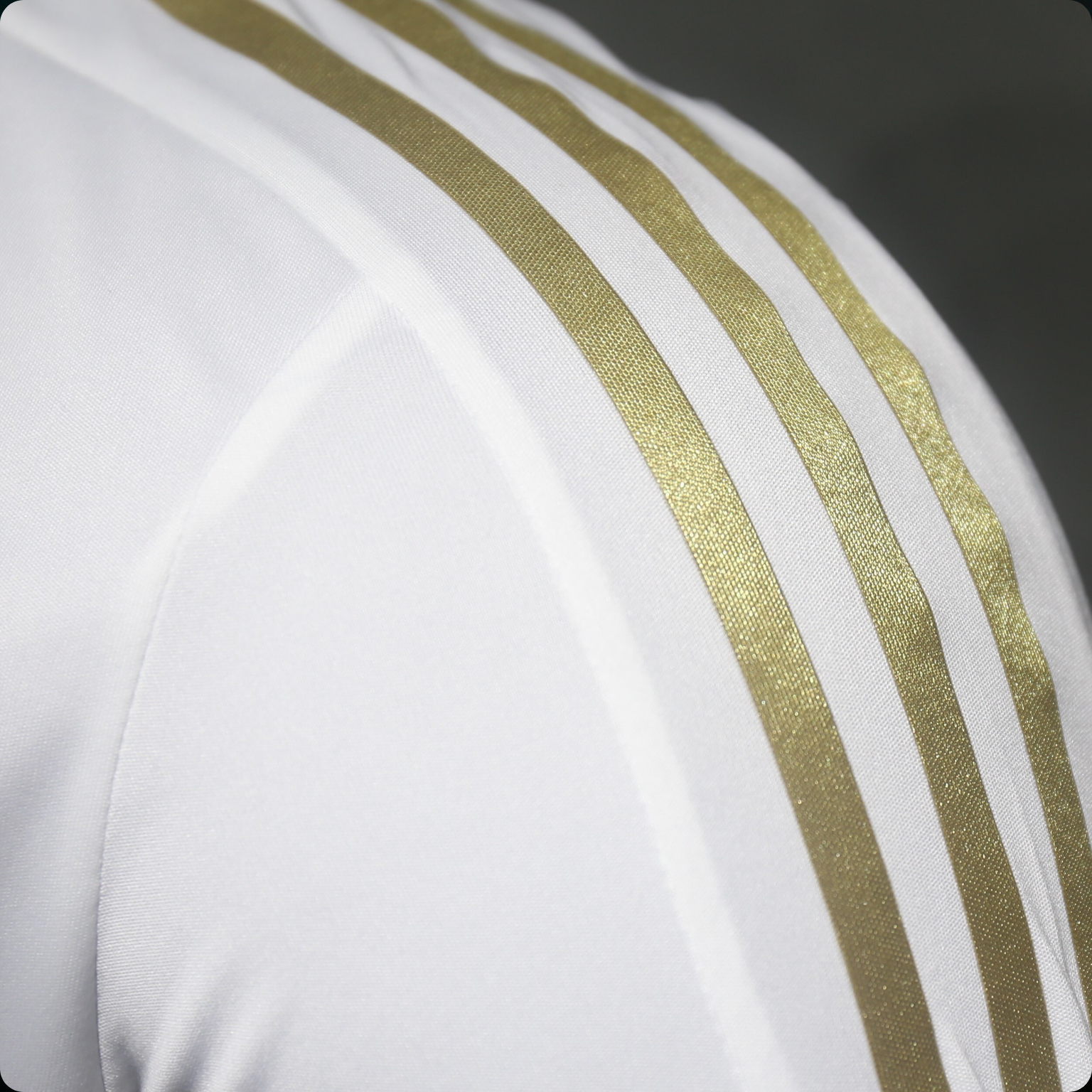 Real Madrid 2011/12 – Jersey Local Authentic Retro Manga Larga / Dorsal Incluido