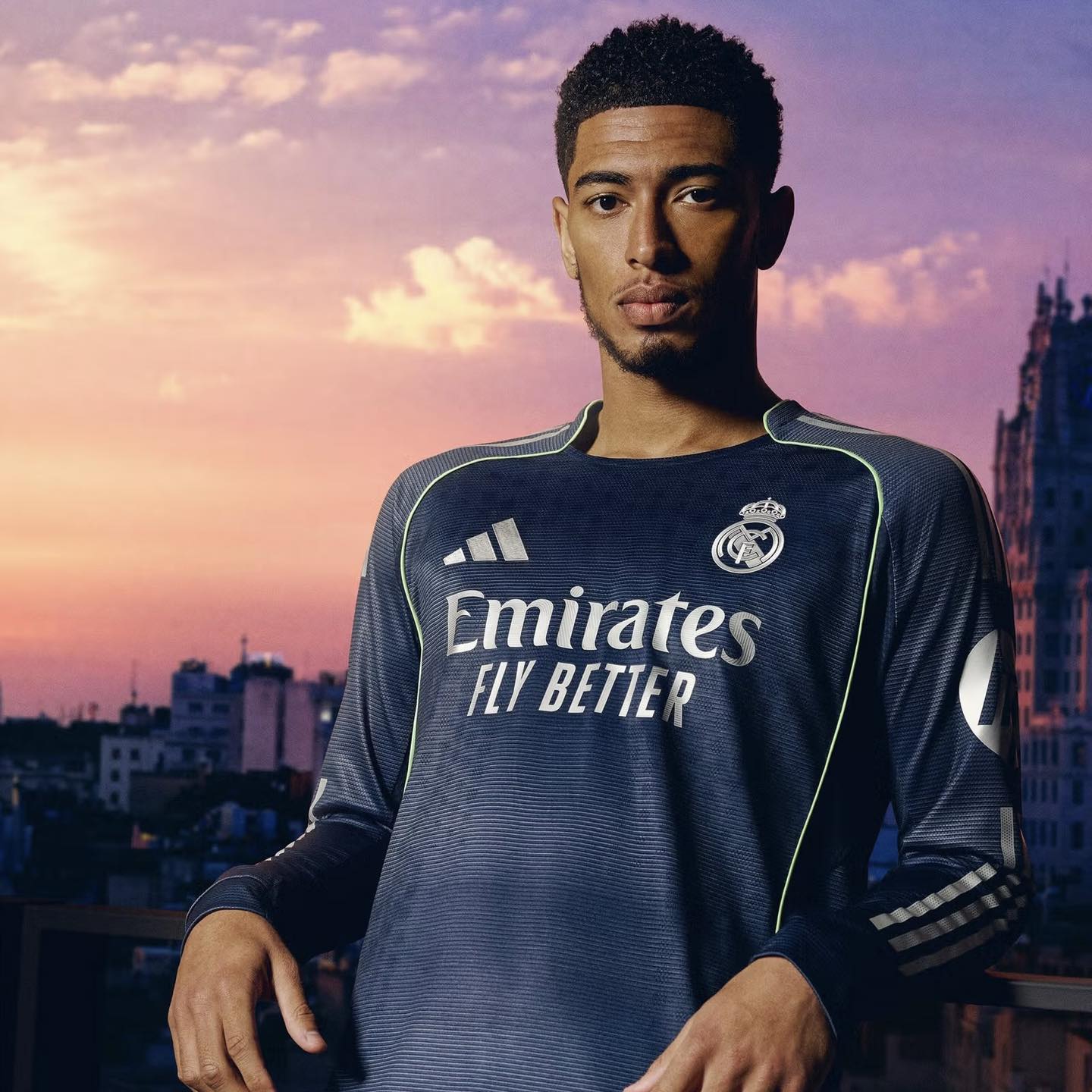 Real Madrid 2025/26 – Jersey Authentic Visitante de Manga Larga