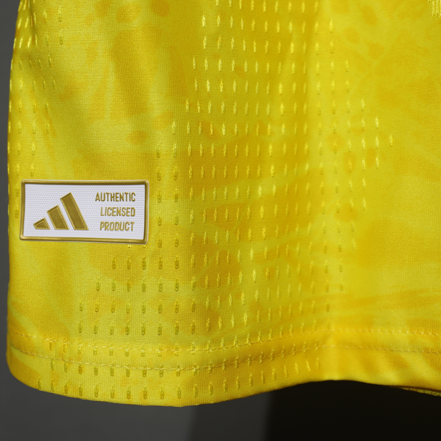 Colombia Local - Copa del Mundo 2026 Jersey Authentic