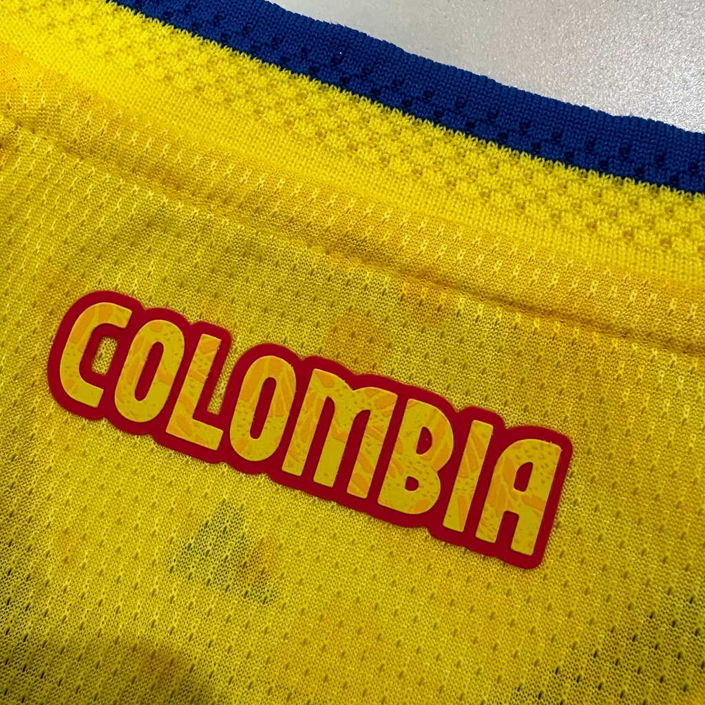Colombia (Mundial 2026) – Jersey Local Manga Larga Premium