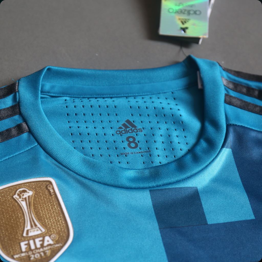 Real Madrid 2017/18 – Jersey Tercera Authentic Retro Manga Larga / Dorsal Incluido