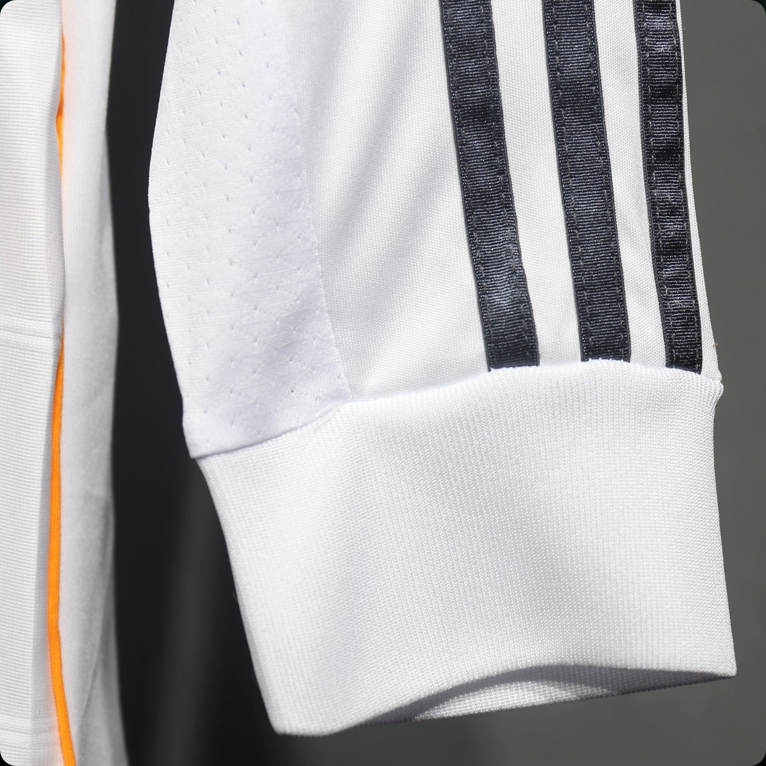 Real Madrid 2013/14 – Jersey Local Authentic Retro Manga Larga / Dorsal Incluido